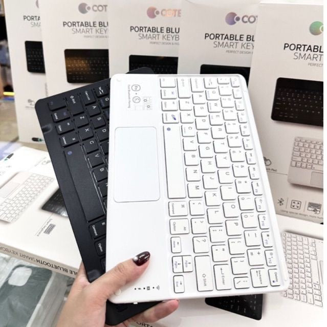 COTECi Universal Wireless Smart Keyboard With TouchPad